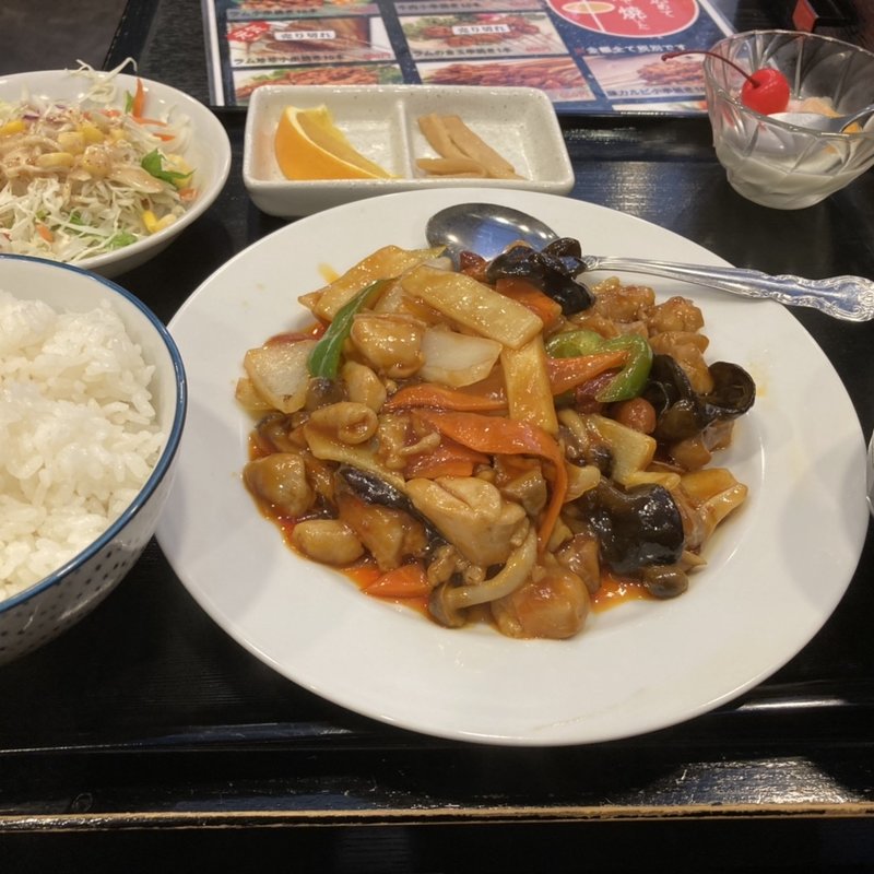鶏肉とカシューナツ炒め(座135 池袋本店)