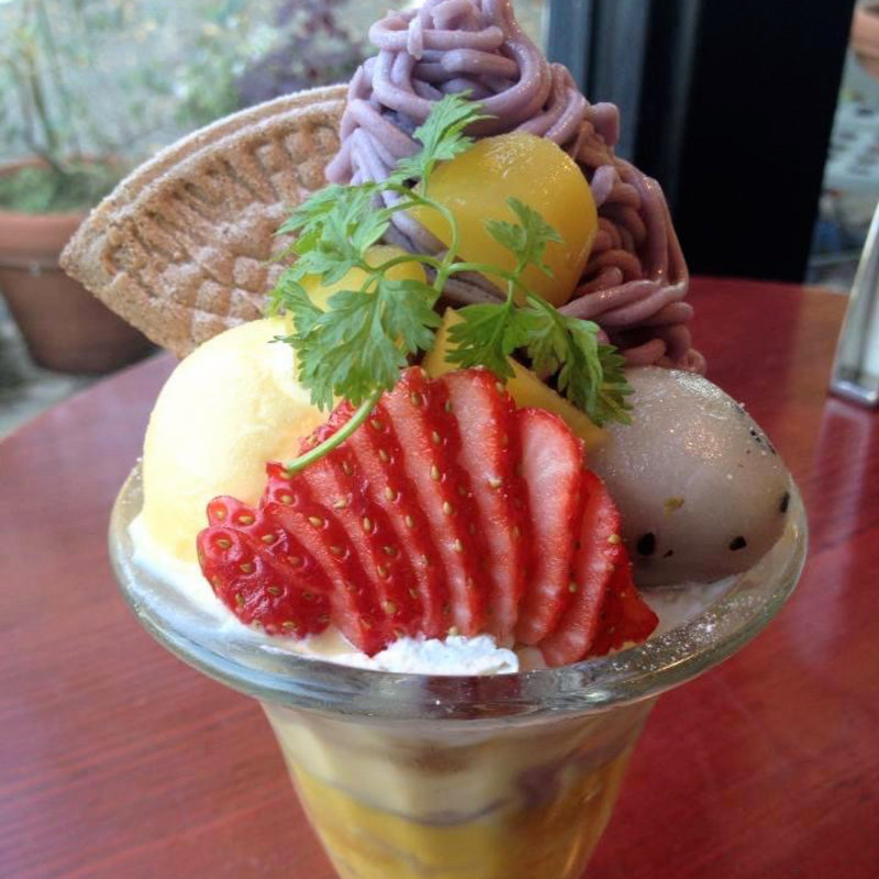 紫芋のモンブラン風parfait(カフェドラパン)