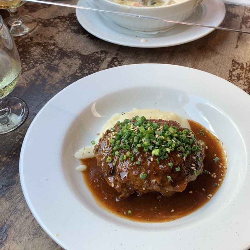 国産牛のハンバーグ(ビストロサイクル)