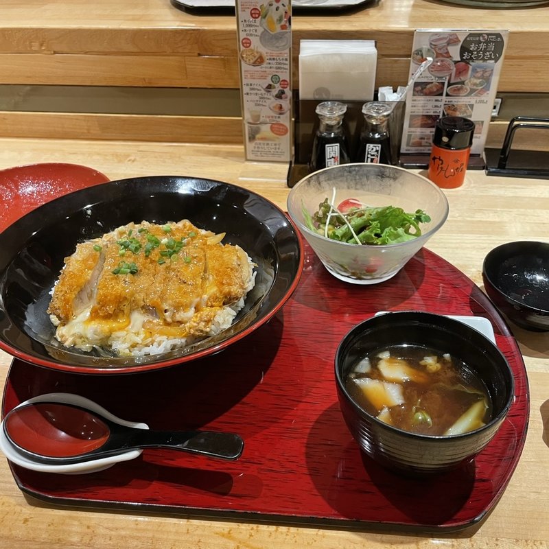 黒豚ロースカツ丼(遊食豚彩 いちにいさん 銀座店)