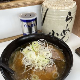 醤油チャーシュー麺(らーめん小国)