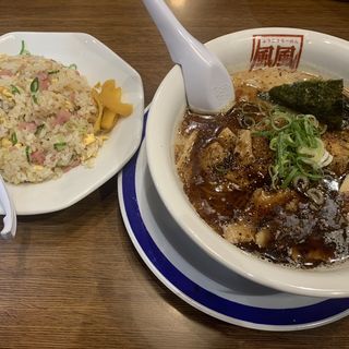 ばり黒豚骨 半焼きめしセット(風風ラーメン 松江・学園店 )