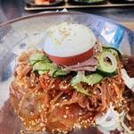 ビビン麺