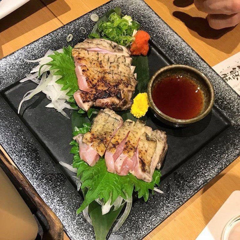 鶏ももトロ炙り(宮崎地鶏と旬菜 とり神楽)