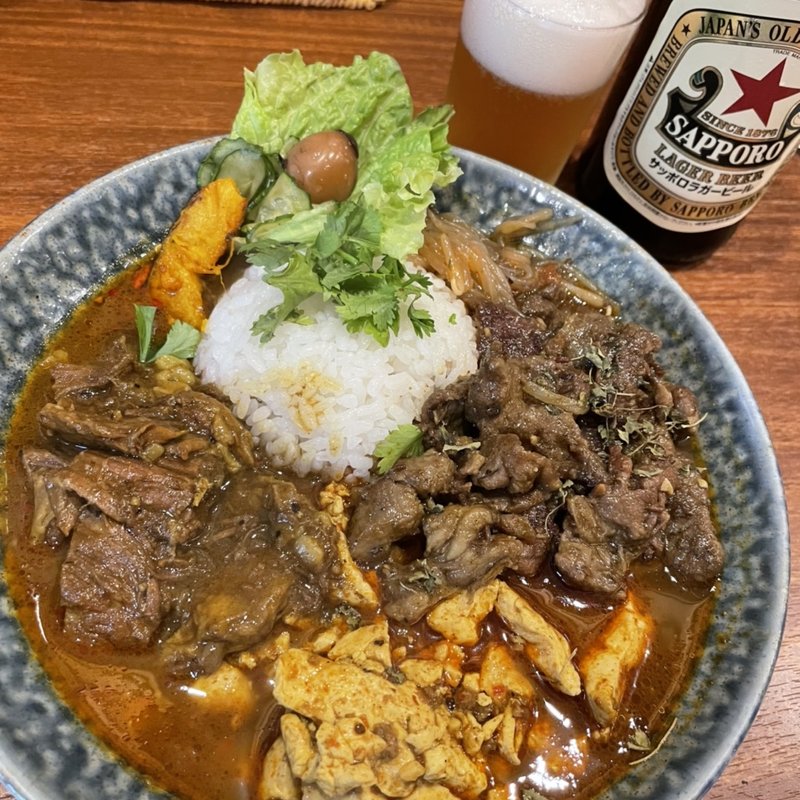 Spice中華カリィ3種（牛すじ・ホルモン・四川風麻婆豆腐）(大衆中遊華食堂八戒)