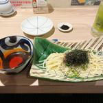 冷やし五島うどん(ふぐぶた酒場)