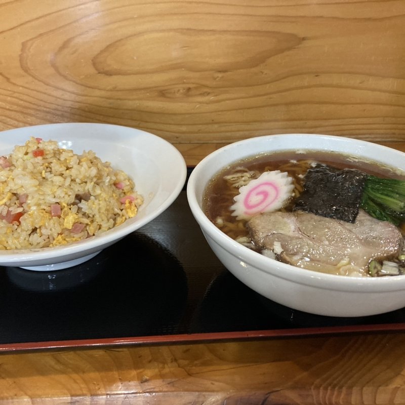 ラーメン半炒飯(昌華苑 )