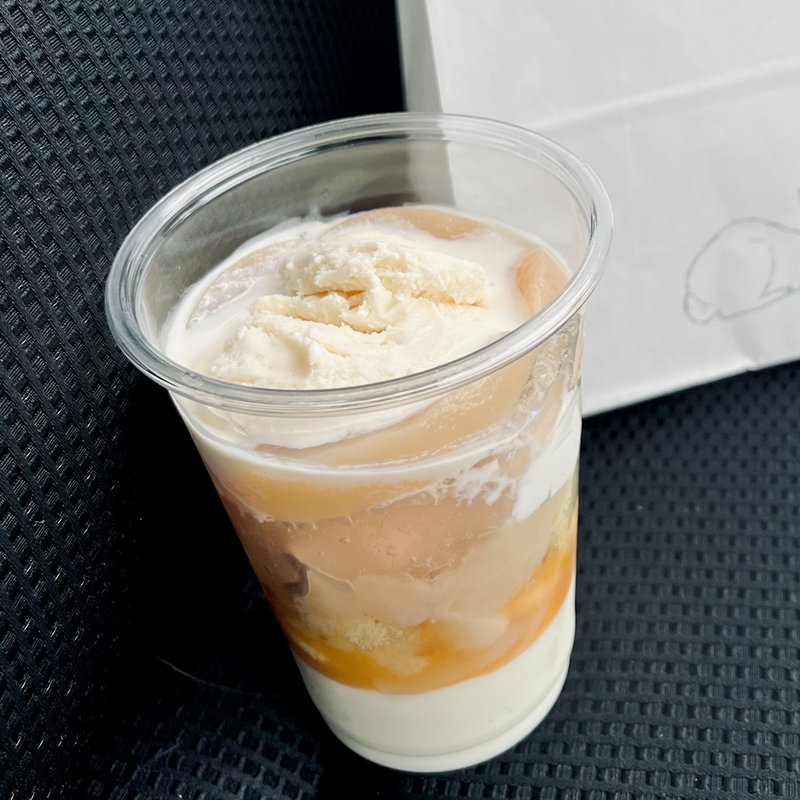 桃パルフェ(Naïf)