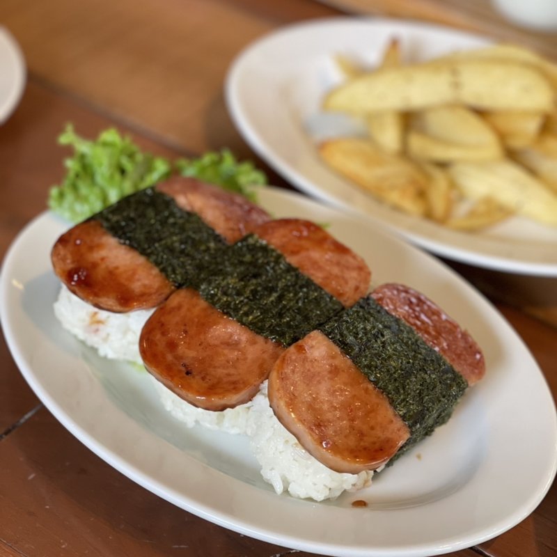 スパムおにぎり(Eggs 'n Things ラゾーナ川崎店)