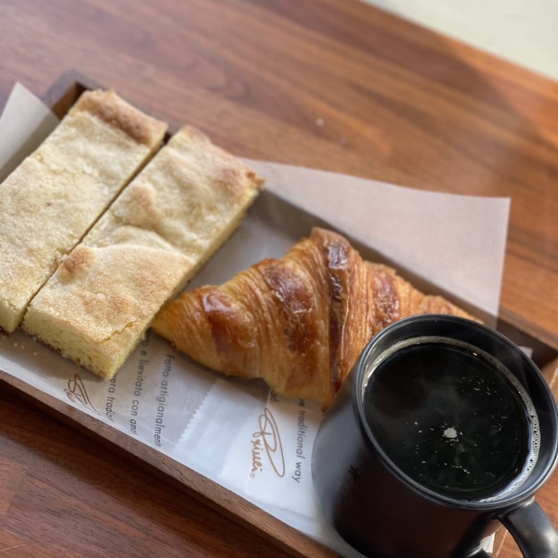 (スターバックスコーヒー 代官山 蔦屋書店)