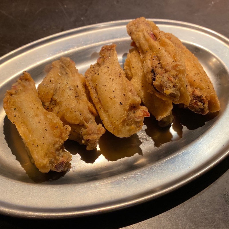 にこ手羽(塩)(名古屋羽根付き餃子 にこにこ餃子 安城店)