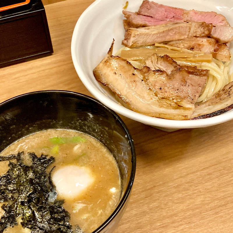 濃厚鶏醤油つけ麺(つけ麺 いろは)