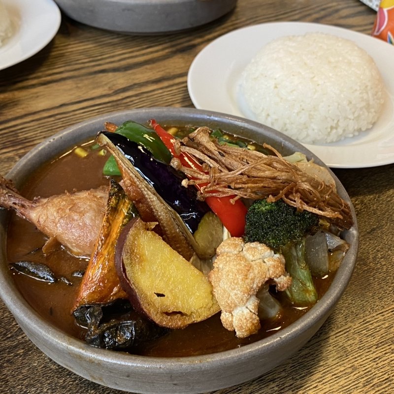 もりもり野菜とチキンのカレー(スープカレー ポニピリカ 下北沢店)