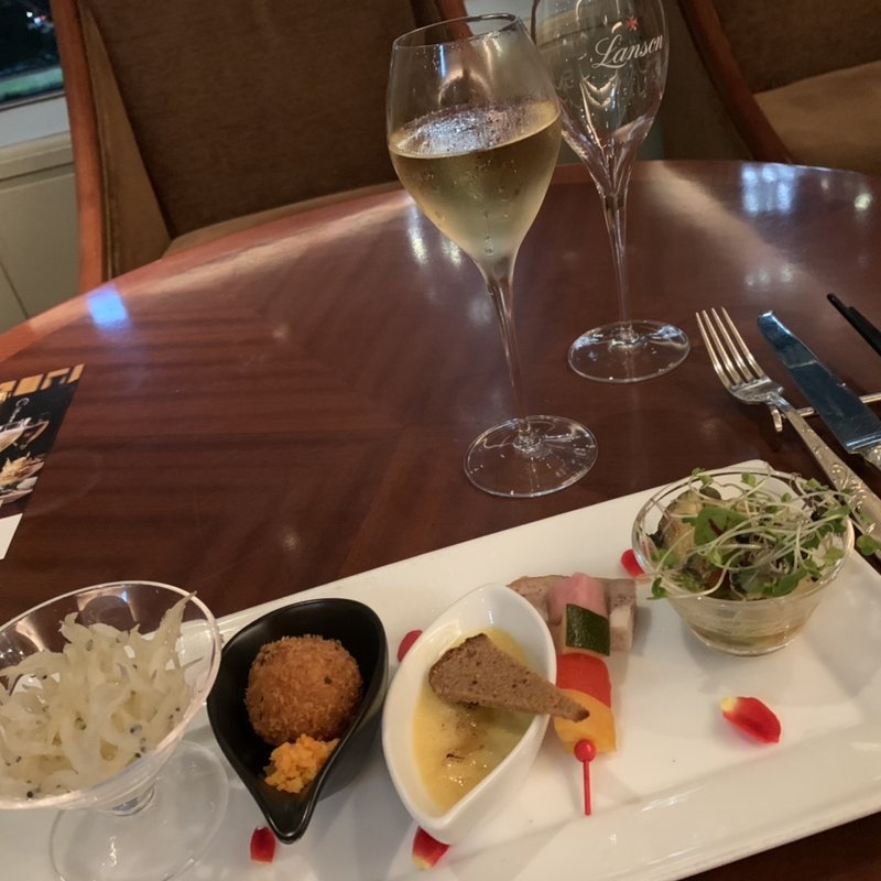 シャンパンフリーフロー(バーラウンジ インペリアルラウンジ アクア)