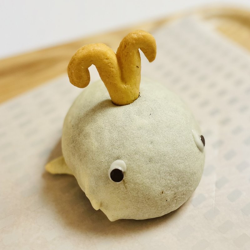 チョコクリームパン　クジラ(デリフランス 東中野店 （Delifrance）)