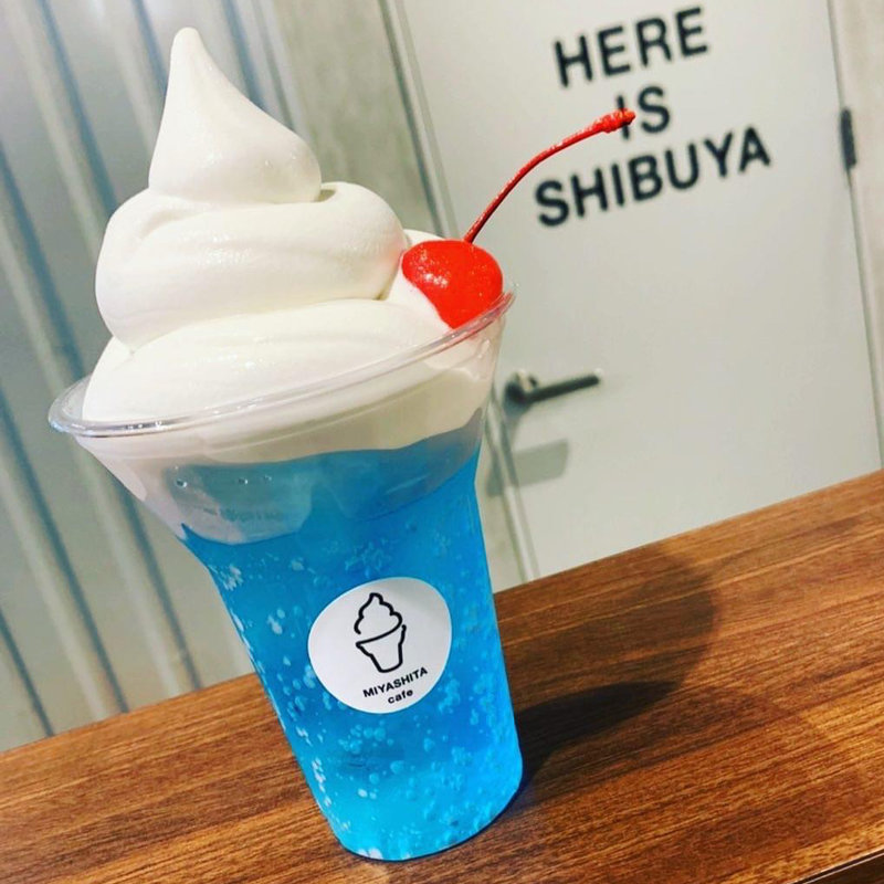 クリームソーダ ブルーハワイ(MIYASHITA CAFE +softcream)