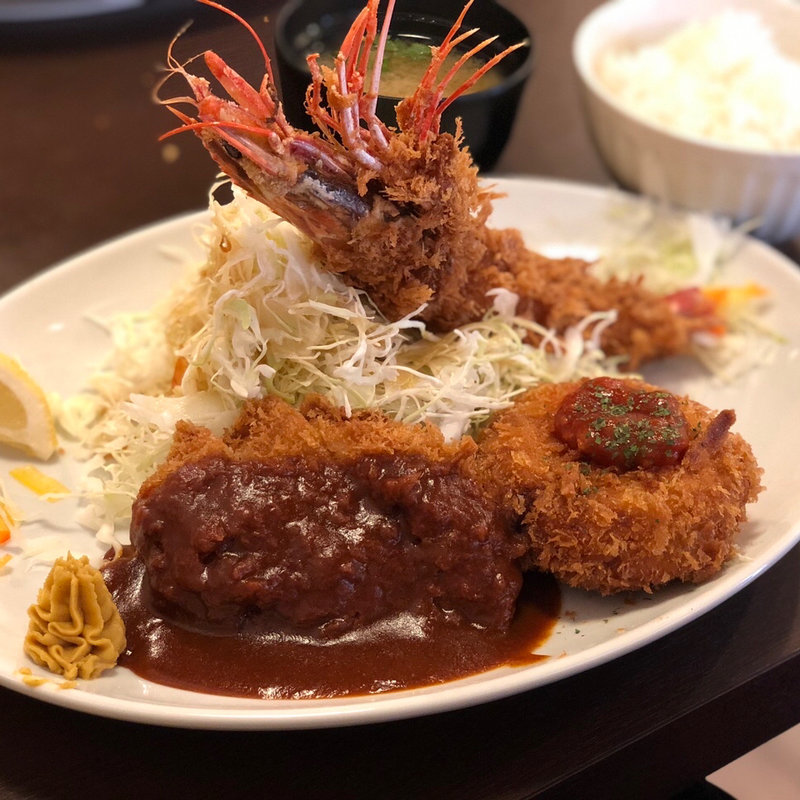 ハーフミックス定食(とんかつ ひろ喜 徳庵本店)