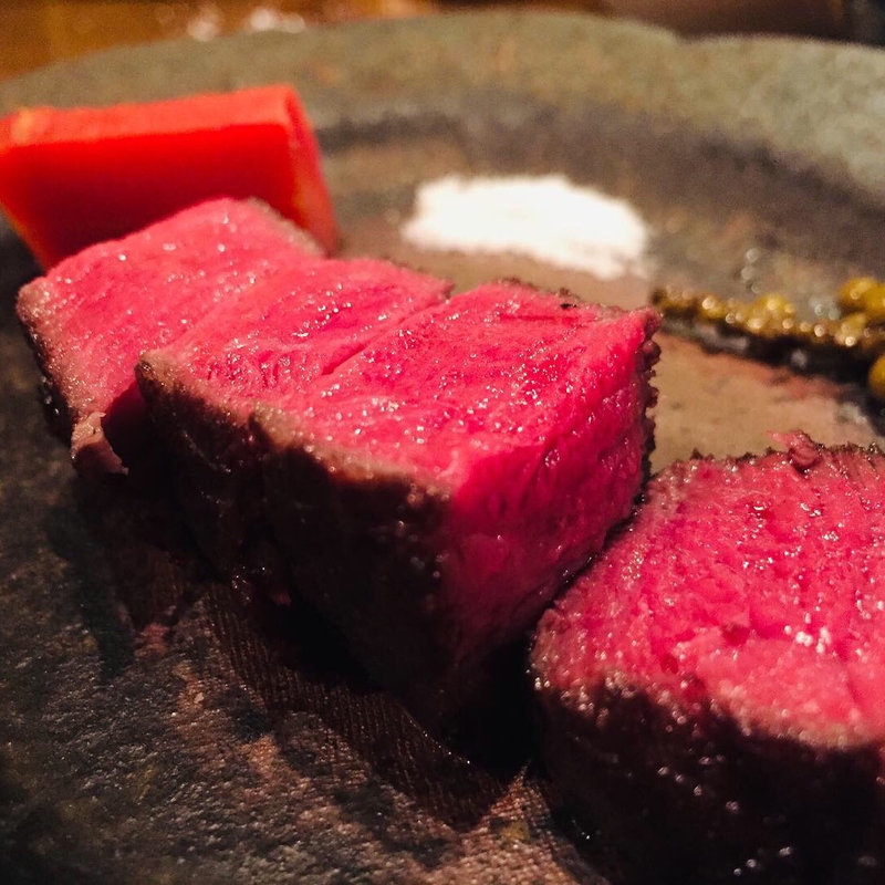 長崎和経牛の炙り焼き(九わ萬)