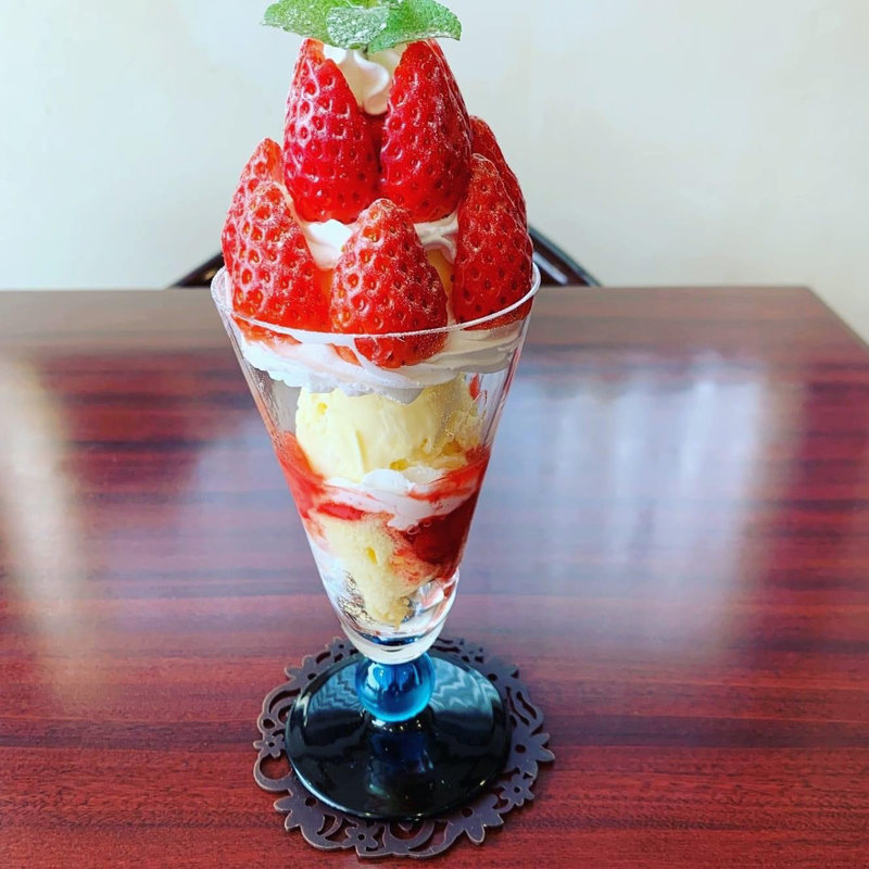 (カフェ　ド・ルマン （cafe de LE MANS）)