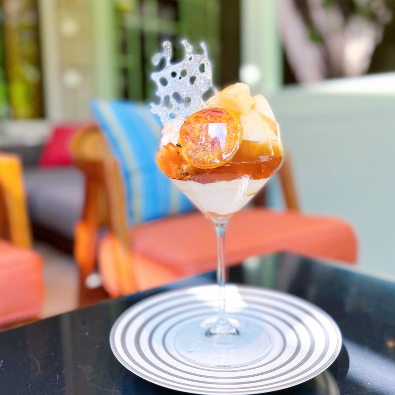 桃のパフェ(ザ・ガーデン・プレイス 蘇州園)