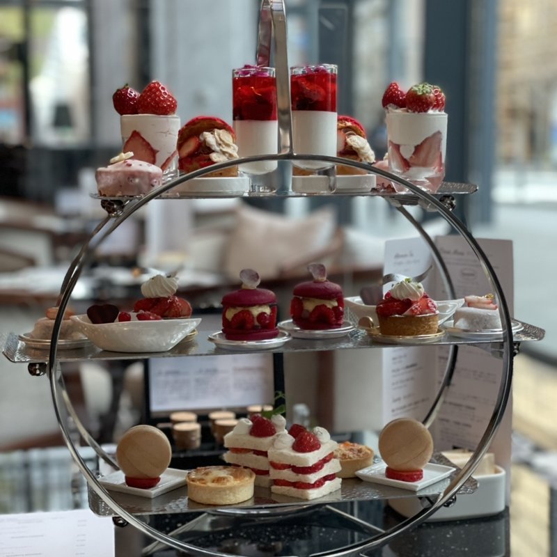 ストロベリーアフタヌーンティー(THE UNION BAR & LOUNGE（ザ・ユニオン バー＆ラウンジ）)