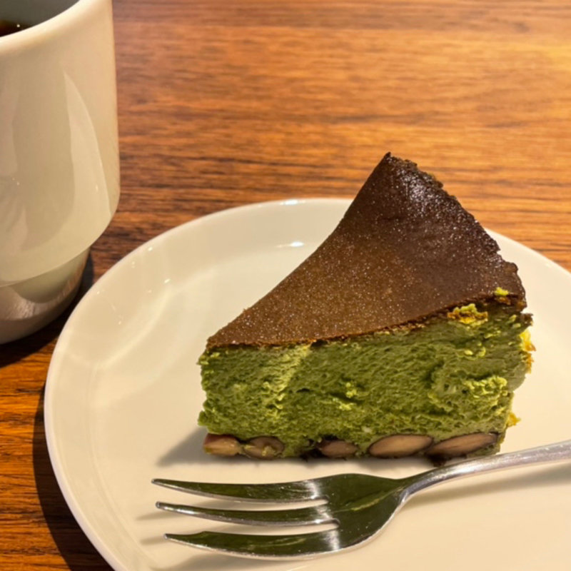 抹茶黒豆バスクチーズケーキ(フロリモ珈琲)