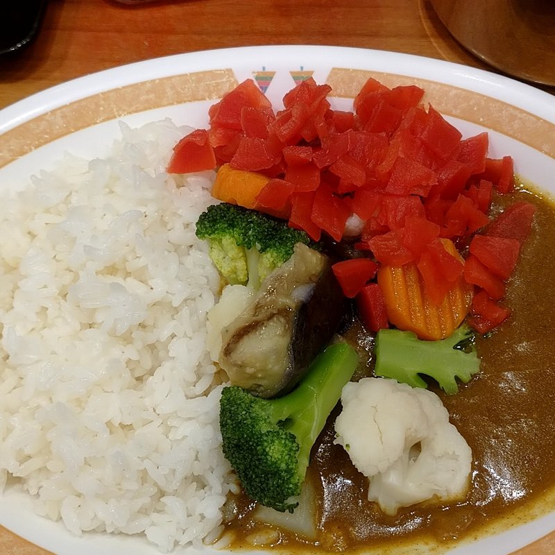 5品目のごろごろ温野菜カレー(カレーショップ C＆C 新宿本店 )