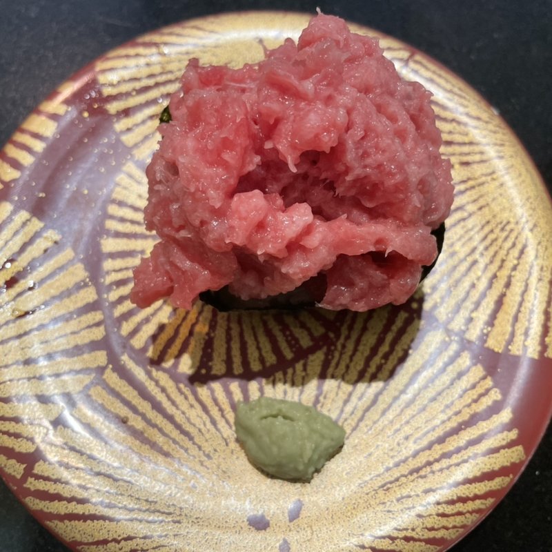 まぐろとろひっかき軍艦(まぐろ問屋 三浦三崎港 横浜ワールドポーターズ店)