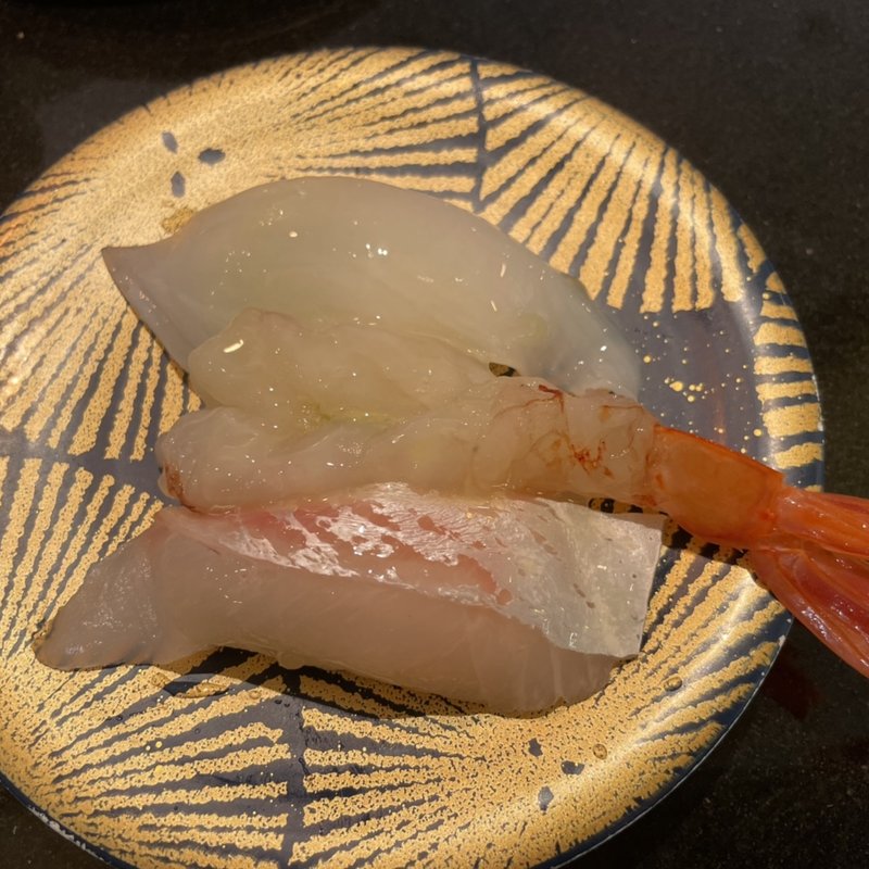 塩レモン3貫盛(まぐろ問屋 三浦三崎港 横浜ワールドポーターズ店)