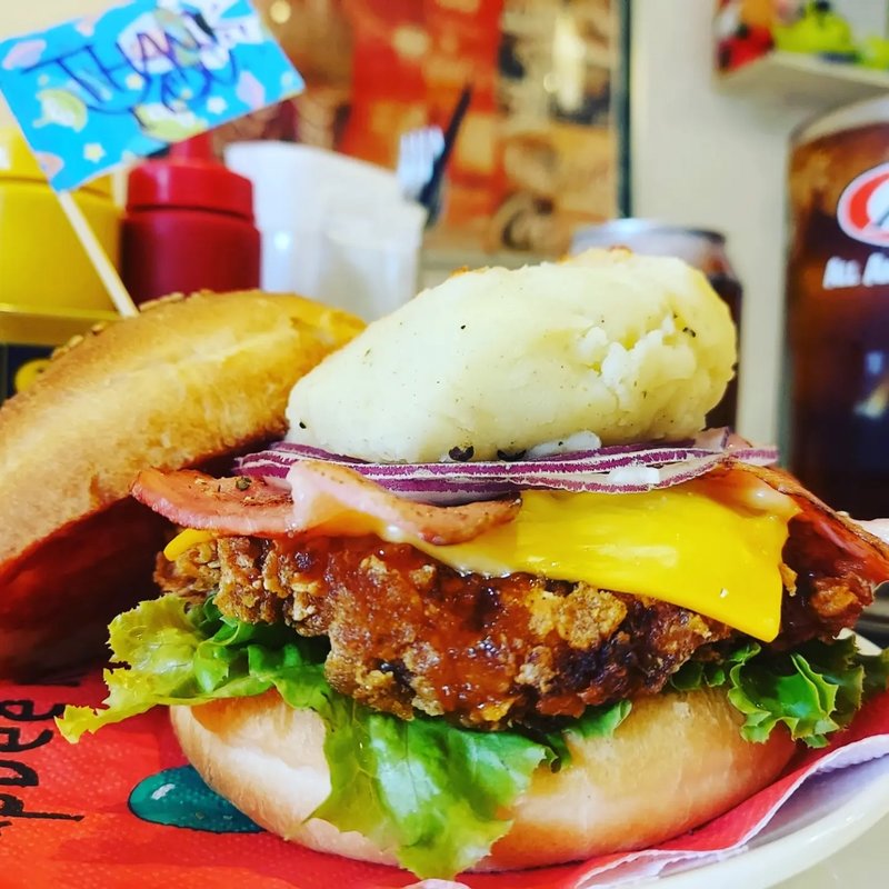 ナイスパイスクリスピーチキンバーガー(13Diner)