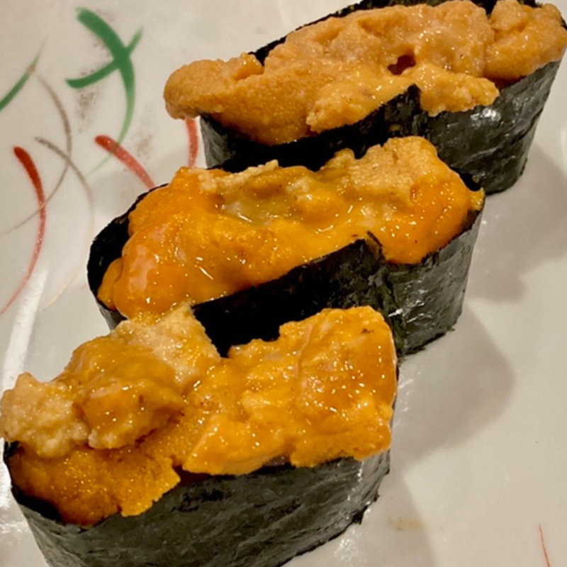 ウニ(すし富 （すしとみ）)