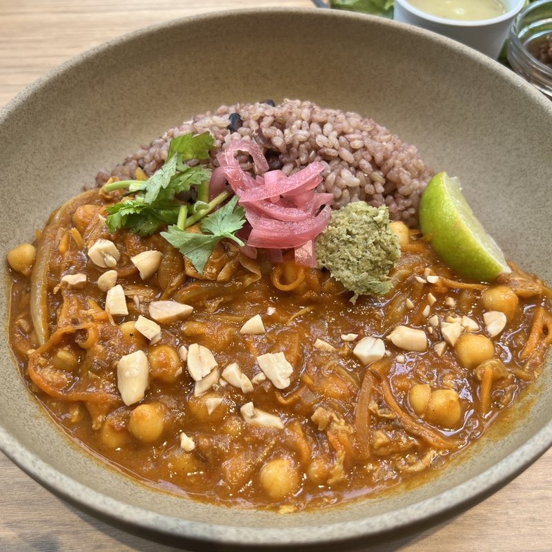 ひよこ豆のスパイシーカレー(IZAMESHI Dish)