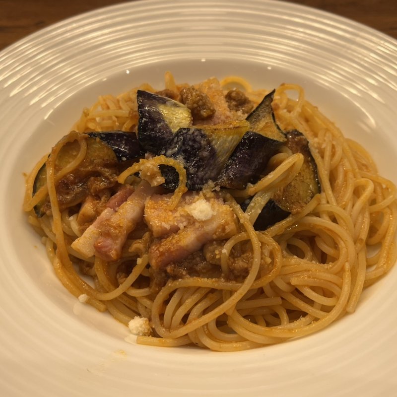 茄子とベーコンのボロネーゼ(オリーブの丘 久喜菖蒲店)