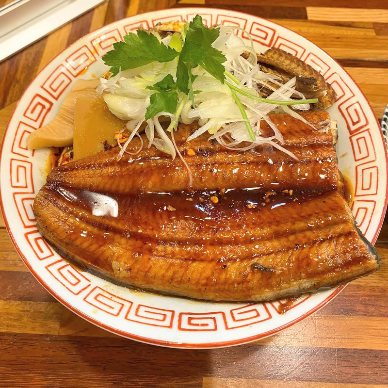 限定　鰻の四川辛痺まぜそば(五ノ神水産 )