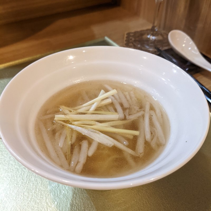 黄ニラ もやし炒め つゆそば(中国菜漢)