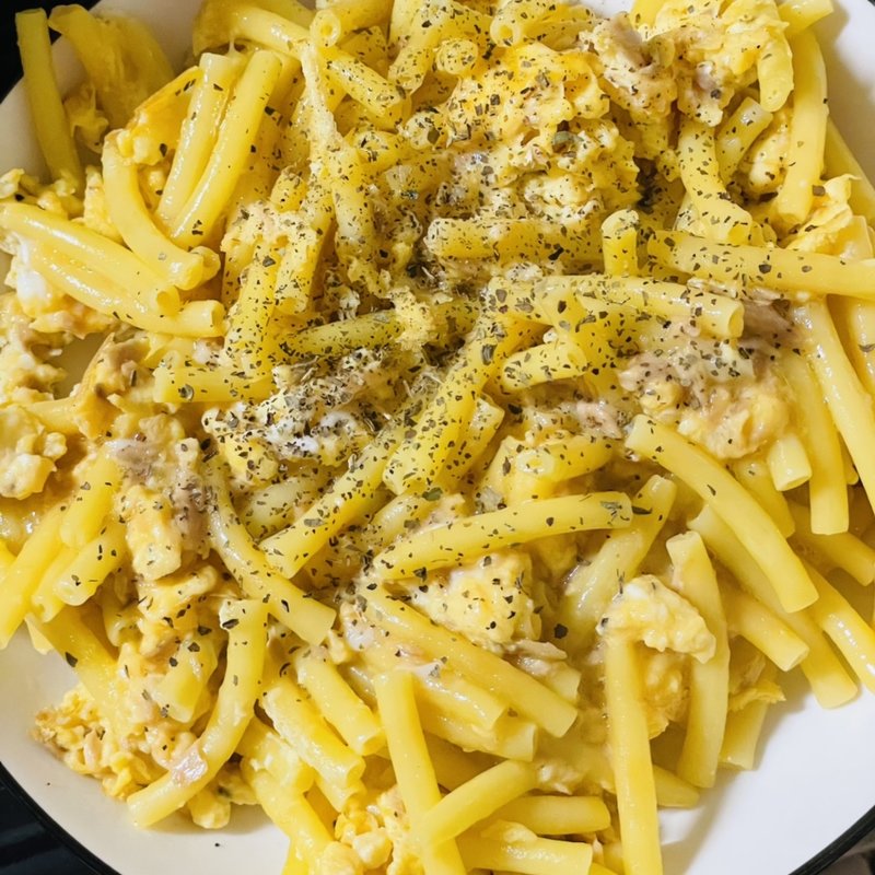 マカロニとツナの卵炒め(自宅)