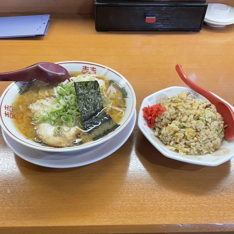 みそラーメン半チャーハン(三平 )