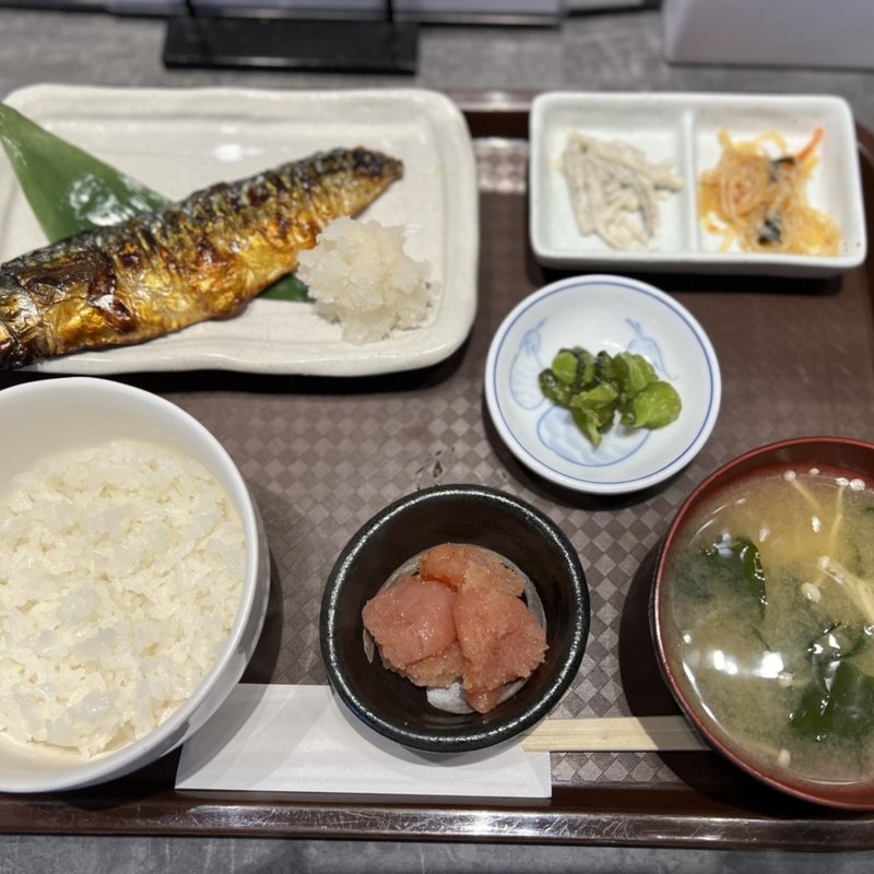 焼きサバ定食：明太子(酒と飯　たまる食堂)