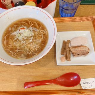 鶏にぼしソバ(UMAMI SOUP Noodles 虹ソラ （ウマミ スープヌードルズ 虹ソラ）)