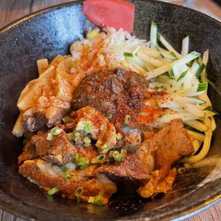 ピリ辛牛すじじゃじゃ麺(まるじゃ 横浜店 )