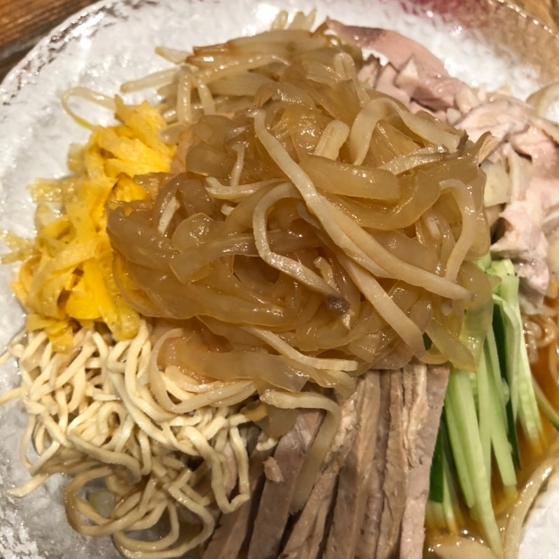 七色冷やし中華(泰興楼 八重洲本店 （タイコウロウ）)