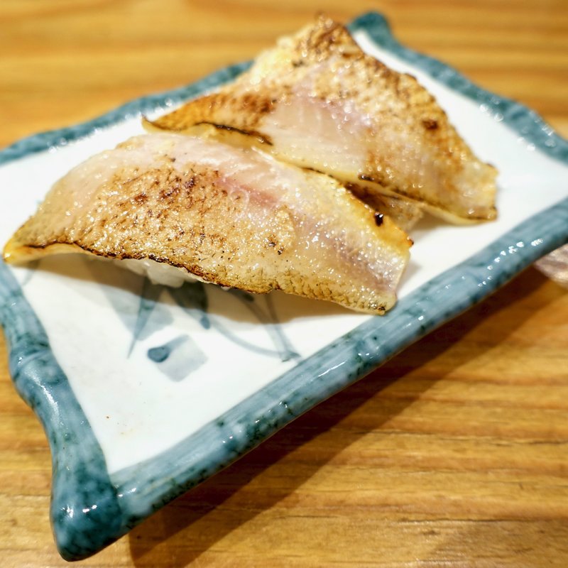 ノドグロ握り（2貫）(すし酒場 さしす 2号店)