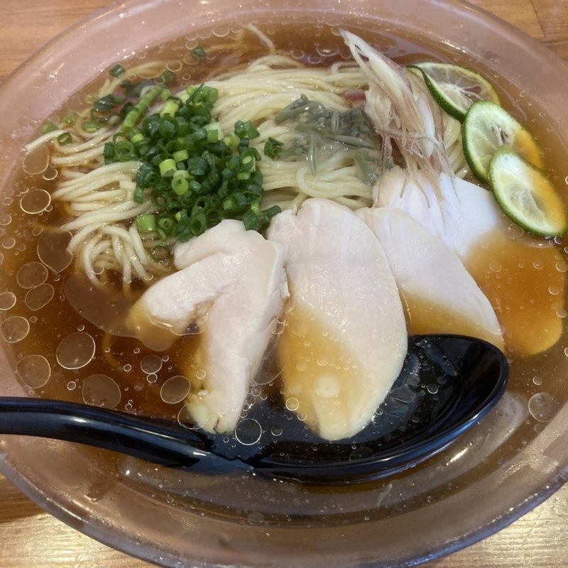 煮干しとすだちの冷製らぁ麺並(イ袋ワシづかみ)