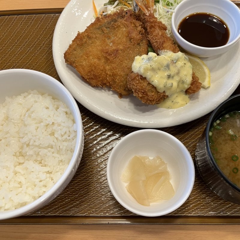 シーフードミックスフライ膳(ガスト 片江店 )