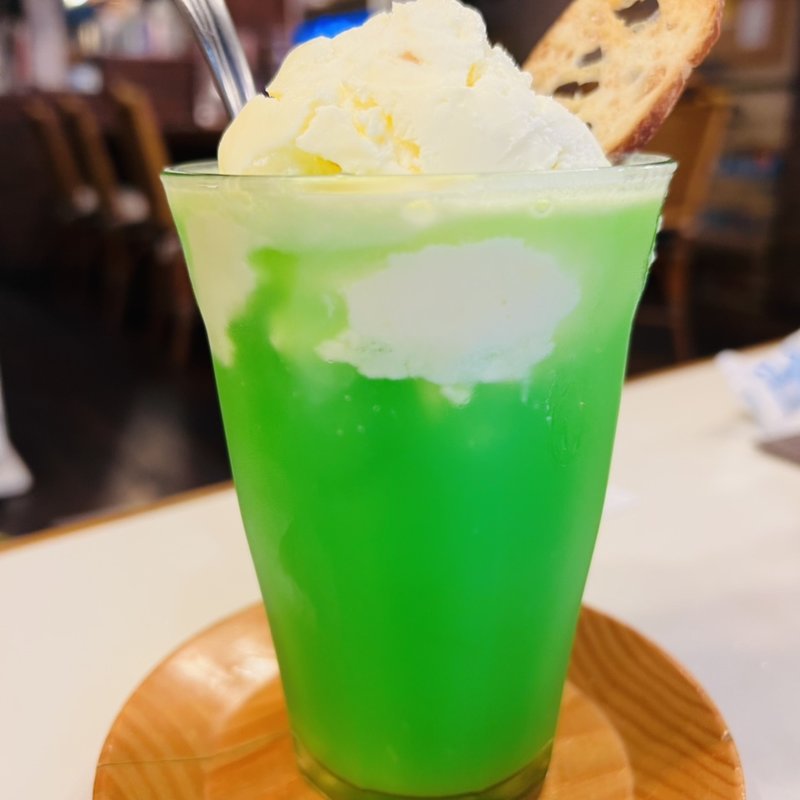 クリームソーダ(香里鐘 )