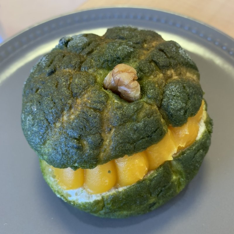 かぼちゃメロンパン(手作りパン工房　ウ―の森 )