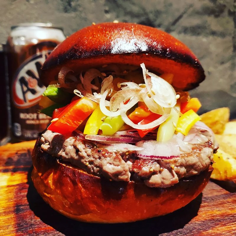 彩り野菜の塩レモンソースバーガー(BURGER STAND WAREHOUSE)