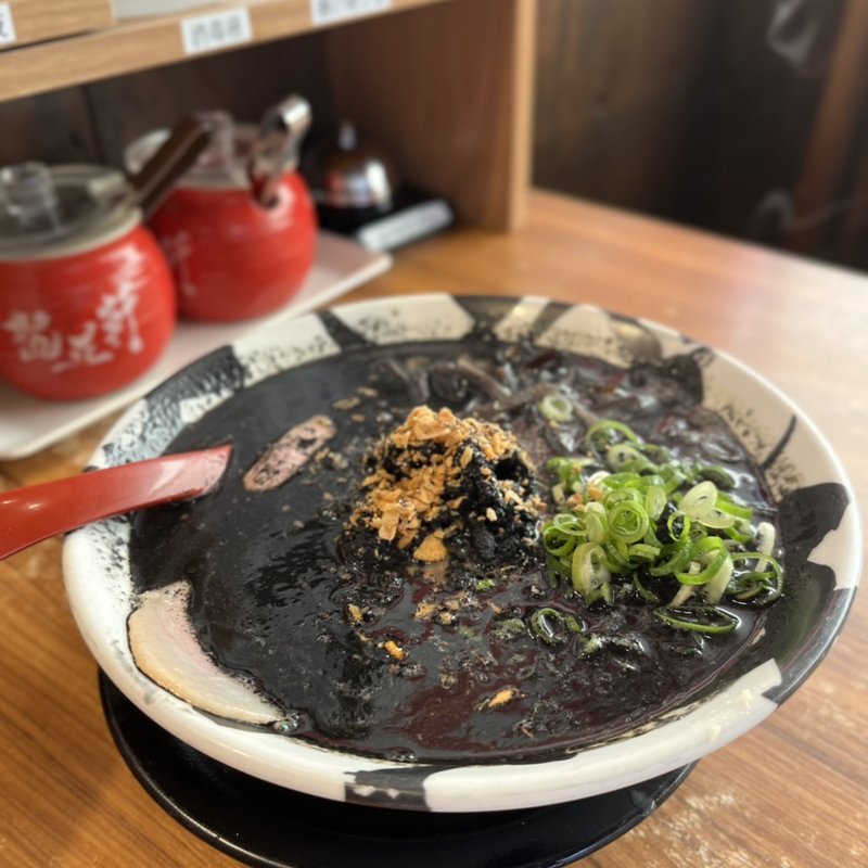 黒賀正(神戸豚骨ラーメン 賀正軒 御影店)