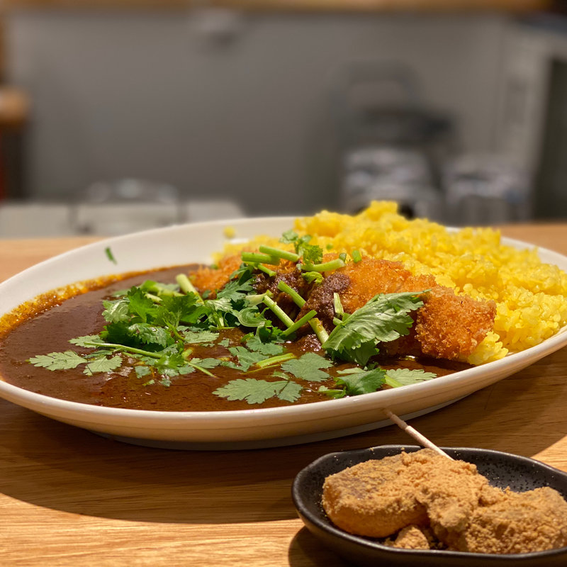 カツカレー+チーズ(おもや)