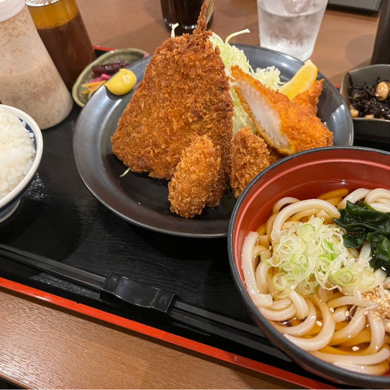 ミックスフライ麺セット(田舎料理しおん )